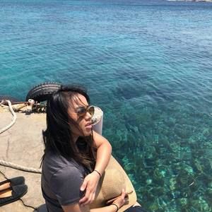 Meet your Posher, Joy